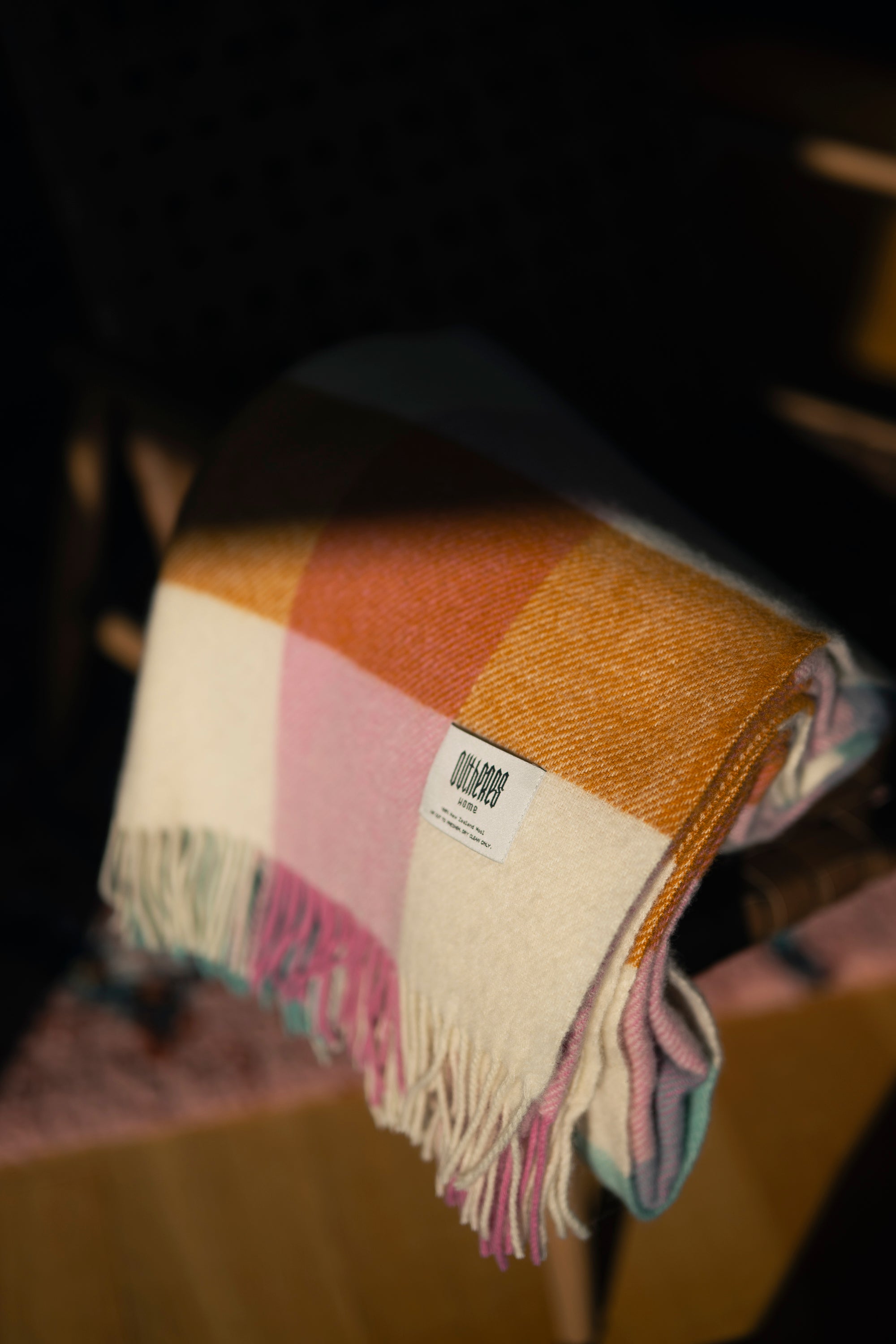 Koc wełniany w kratę Frin Multicolor