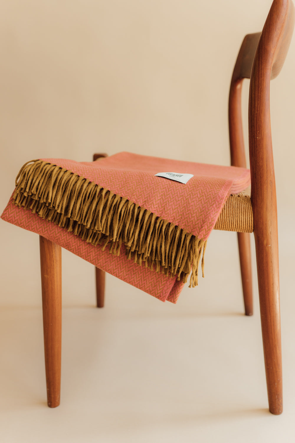 Luksusowy Koc z wełny merino extra fine Salmon
