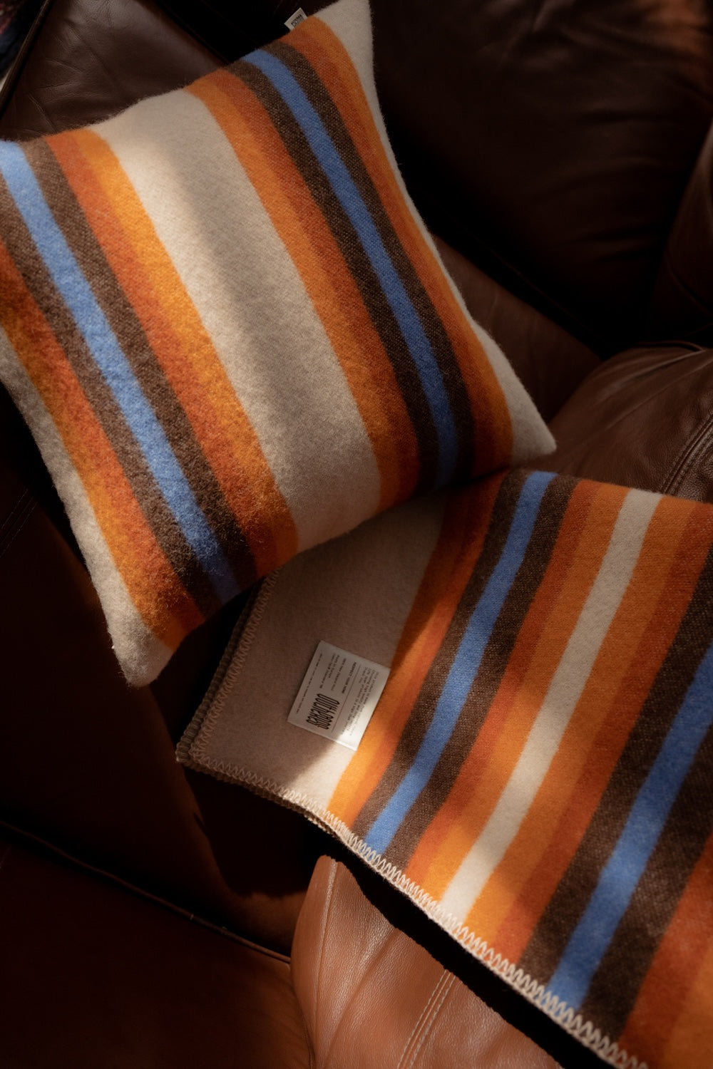Zestaw: Koc wełniany i poszewka Love Stripe