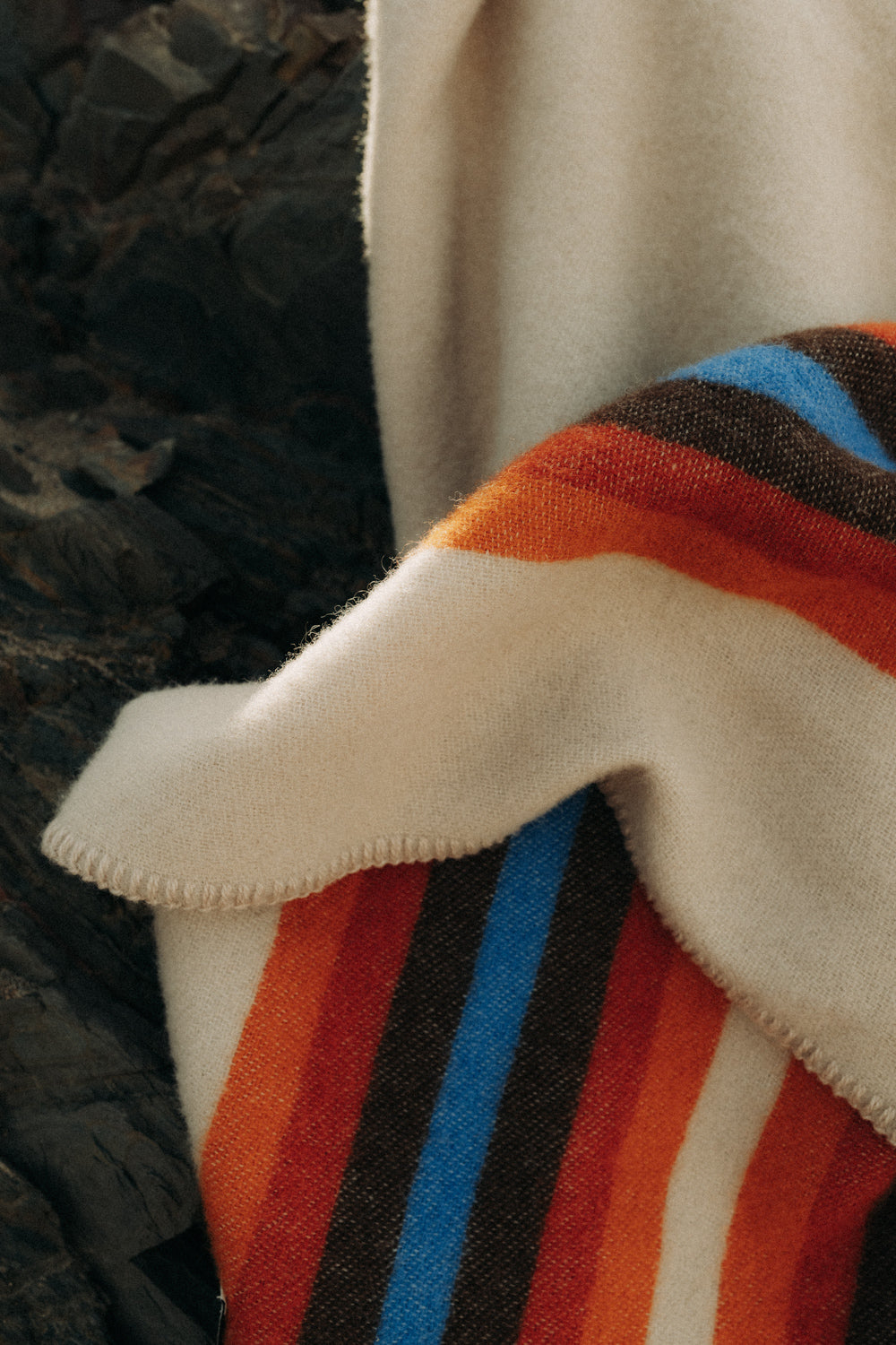 Koc wełniany Love Stripe